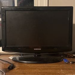32” Samsung Monitor 