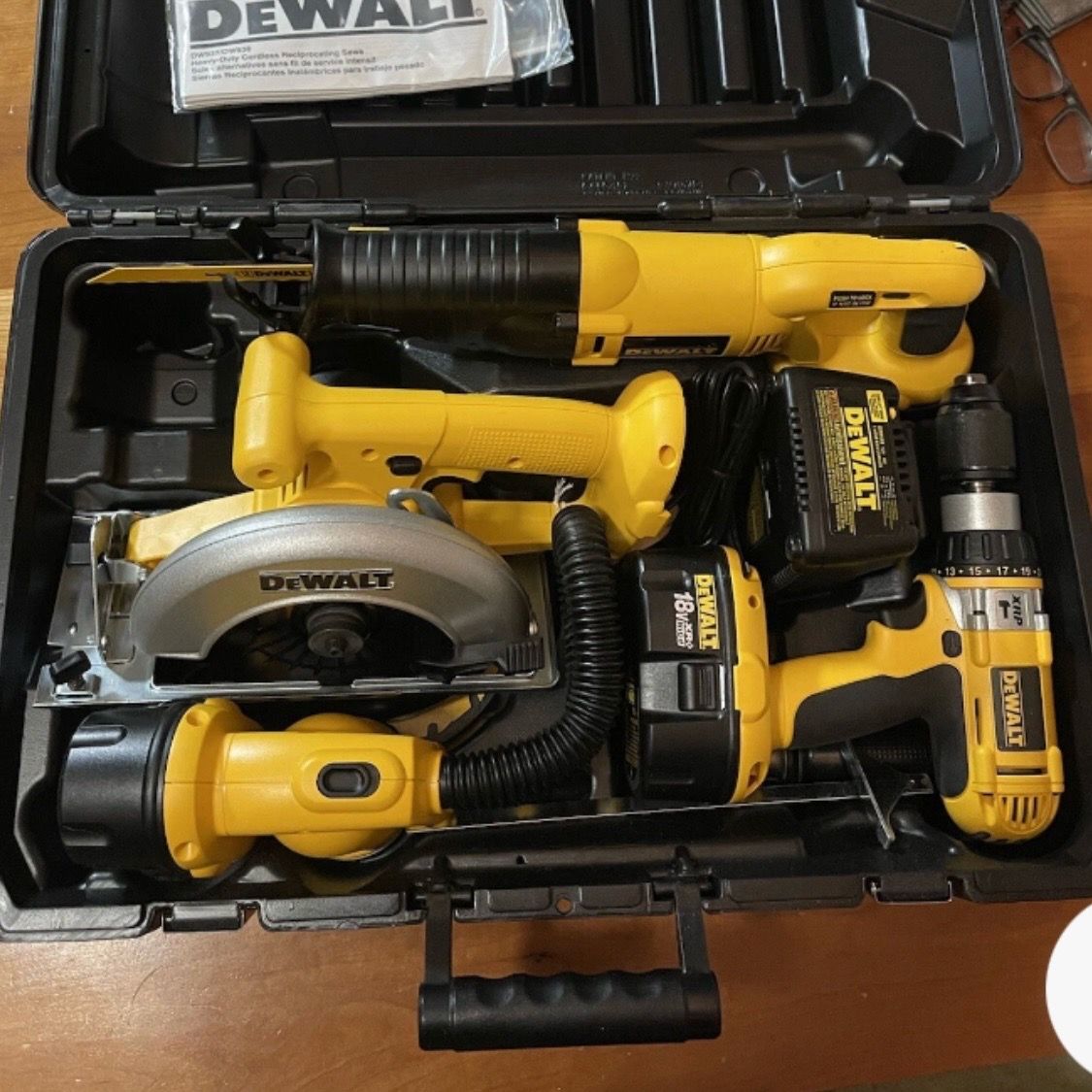 PRICE DROP DeWalt 18V CORDLESS POWER TOOL COMBO KIT