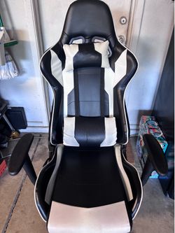 Gaming chair