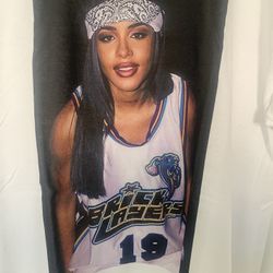 Aaliyah Shirt Large Brand New 