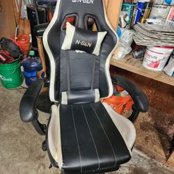 Ngen Gaming Chair