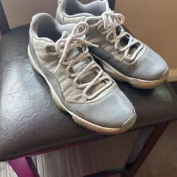 Cool Grey 11s Lows Size 11