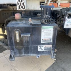 Used hydraulic wet kit tank with hoses as shown in photos. $1200 takes it.