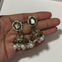 New | Indian Luxury Green Kundan Gold Jhumka Earrings