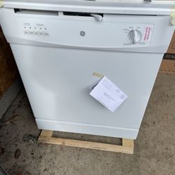 GE Dishwasher- Brand New 