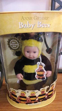 New in box Anne Geddes Baby Bee Doll