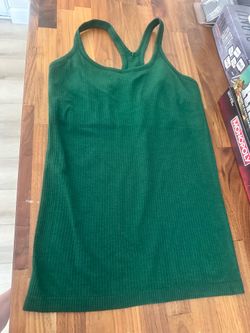 Lululemon tank