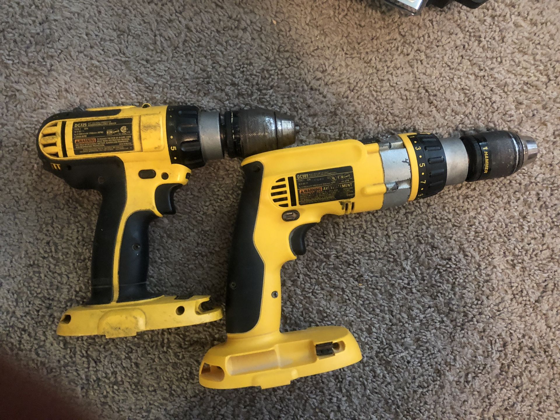 recibo sensor riesgo Dewalt DC725 and DC979, 18 Volt Cordless Drills, With 5 Batteries, Charger,  Case. Read Description. The Dewalt DC725 Drill is in Fair Cosmetic condit  for Sale in Bel Air, MD - OfferUp