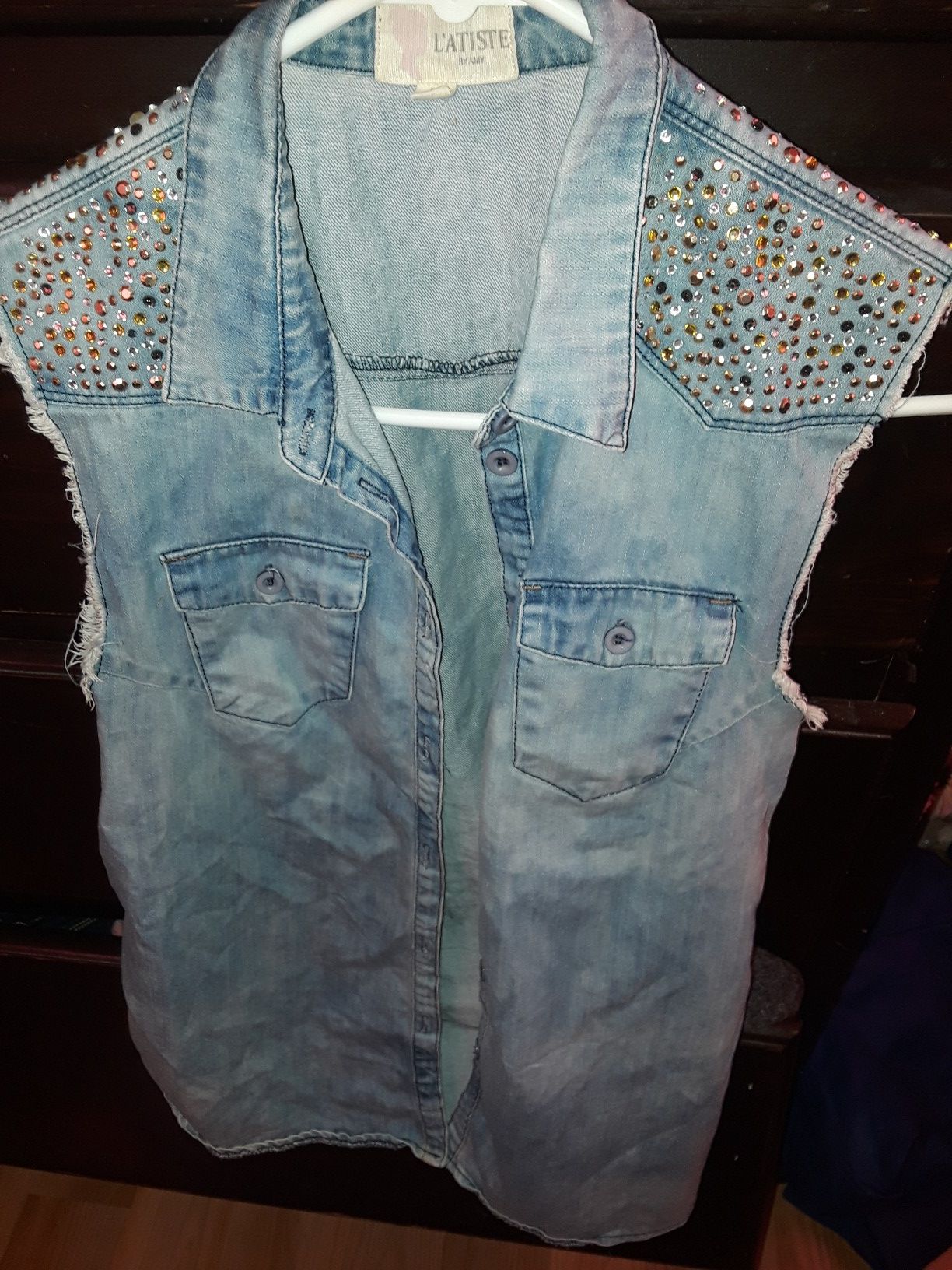 ☆ONLY $5 blue jean jacket sleeveless😁