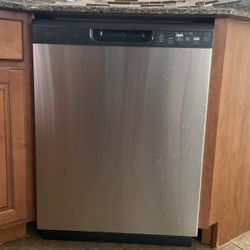 GE Dishwasher Like New