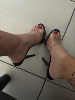 For the men who wanna buy my dirty striping shoes