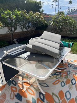 Mesa de patio incluye 6 sillas