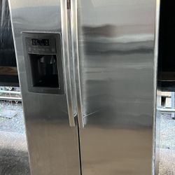 36W” Side By Side Refrigerator: todo Le Funciona Perfecto 