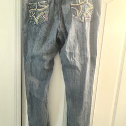 Women’s Blue Jeans with Colorful Stitching – Size 16