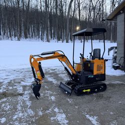 Future FT15 Mini Excavator