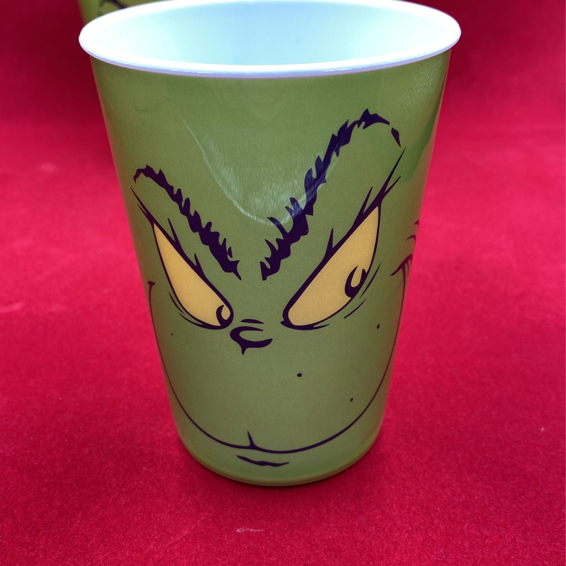The Grinch Cup 10oz (4cups)