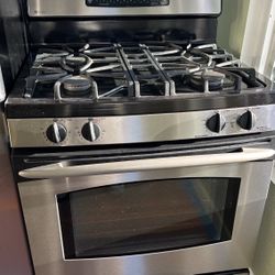 GE Stove