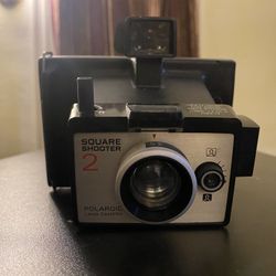 Vintage Polaroid Square Shooter 2 Land Camera Instant Film
