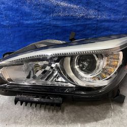 2017  Q70 Headlight Original Oem Led . Perfect Shape 