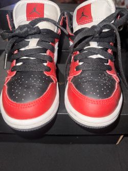 Air Jordan 1 Low Red Black White Sneakers