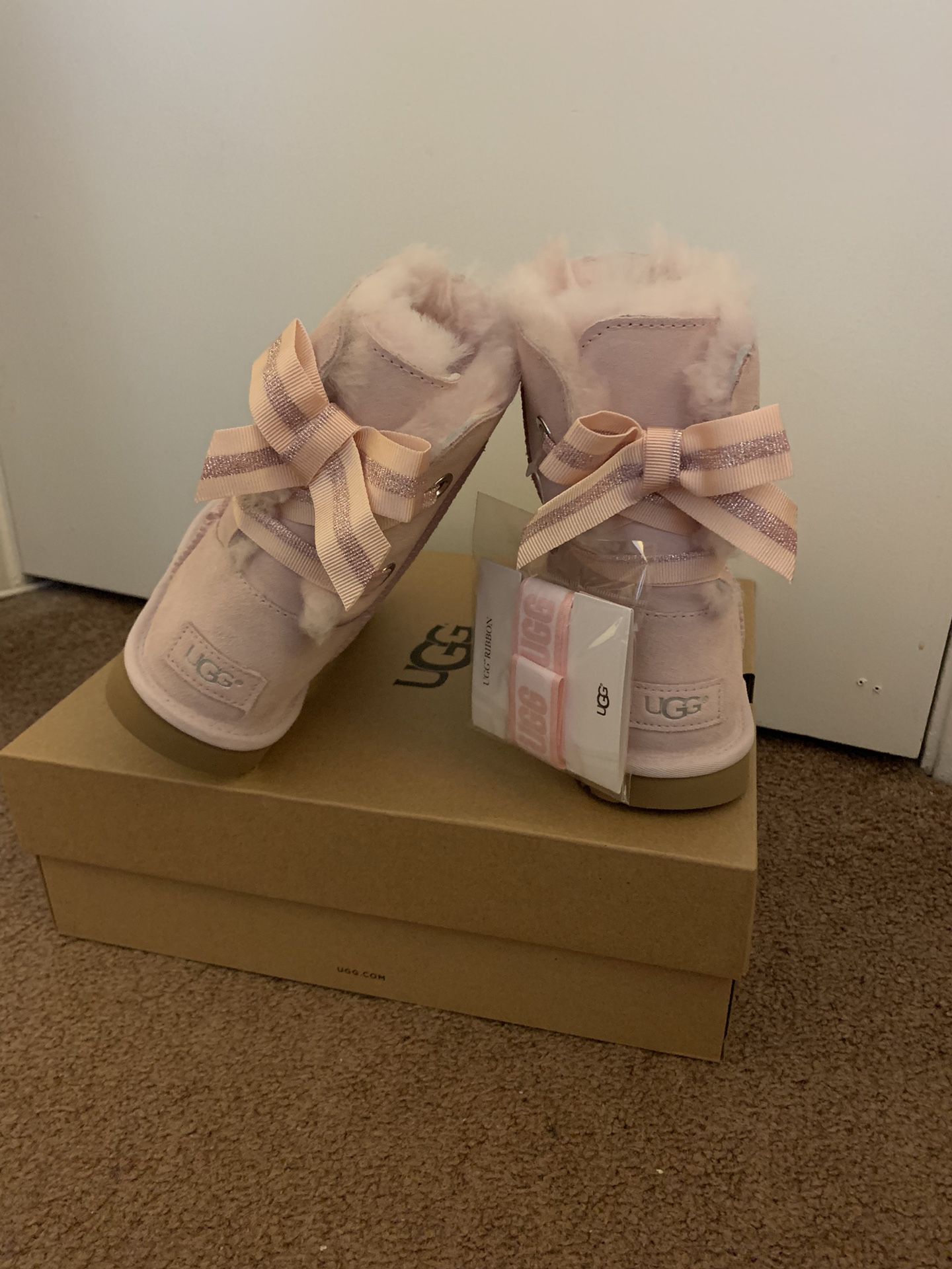 100% Authentic Brand New in Box UGG Light Pink Customizable Bailey Bow Boots / Women size 6 (big kids 4)