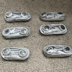 Apple Earbuds Lot of 6