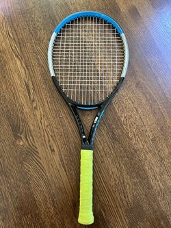 Wilson Ultra 100L v3 Tennis Racket