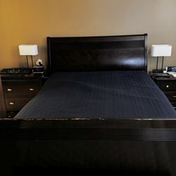 Queen Bedroom Set