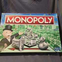 NEW Monoploy Game