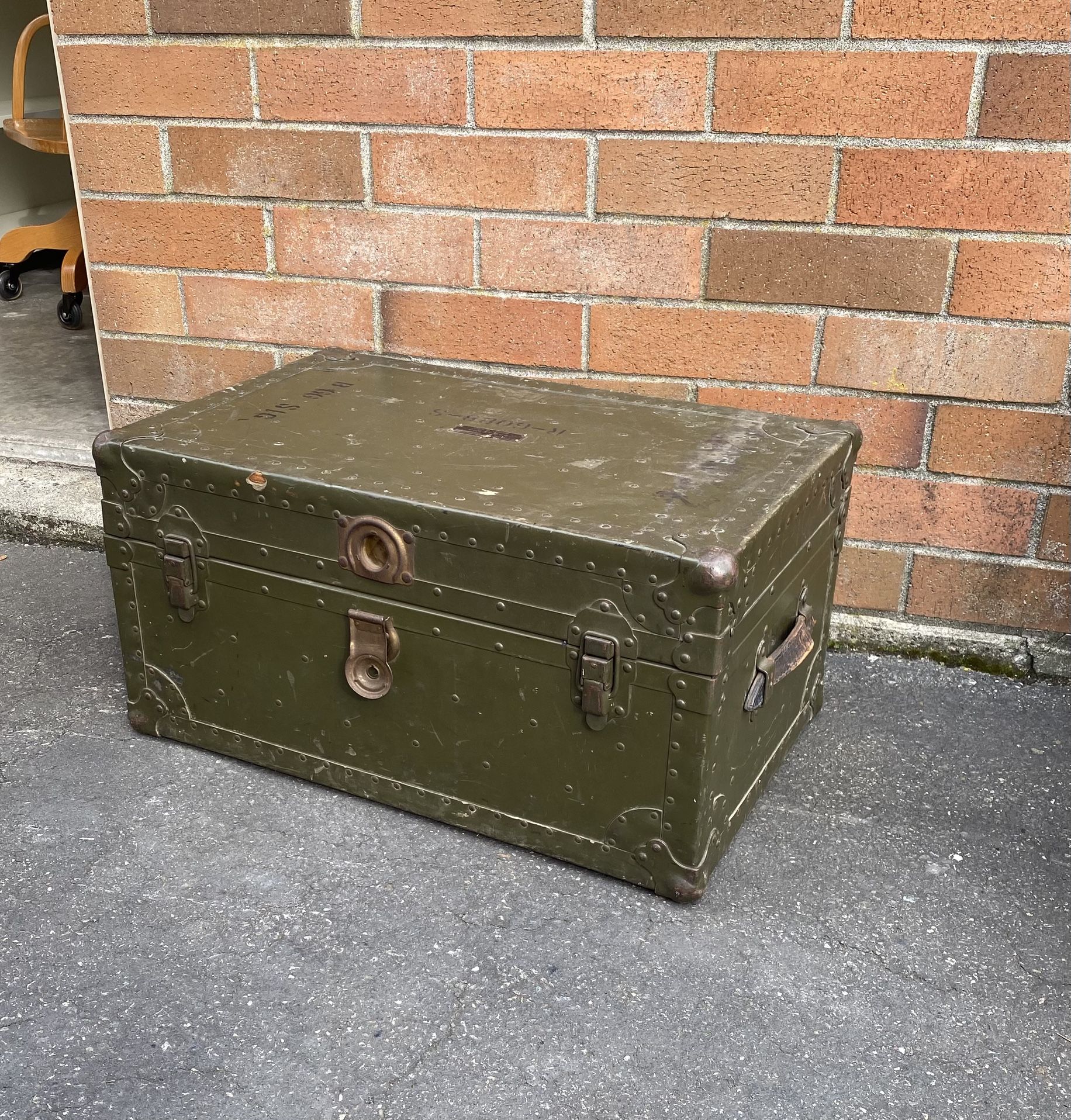 Army Trunk Antique Vintage Industrial Coffee Table Storage Bedroom Locker Chest