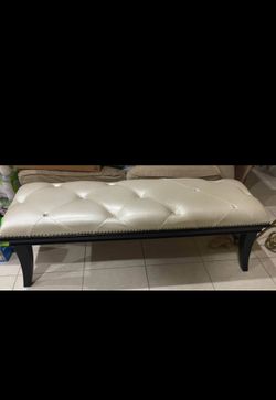 Beautiful Ivory Bench 