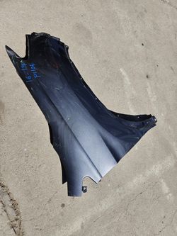 Honda Pilot Ridgeline right fender Oem