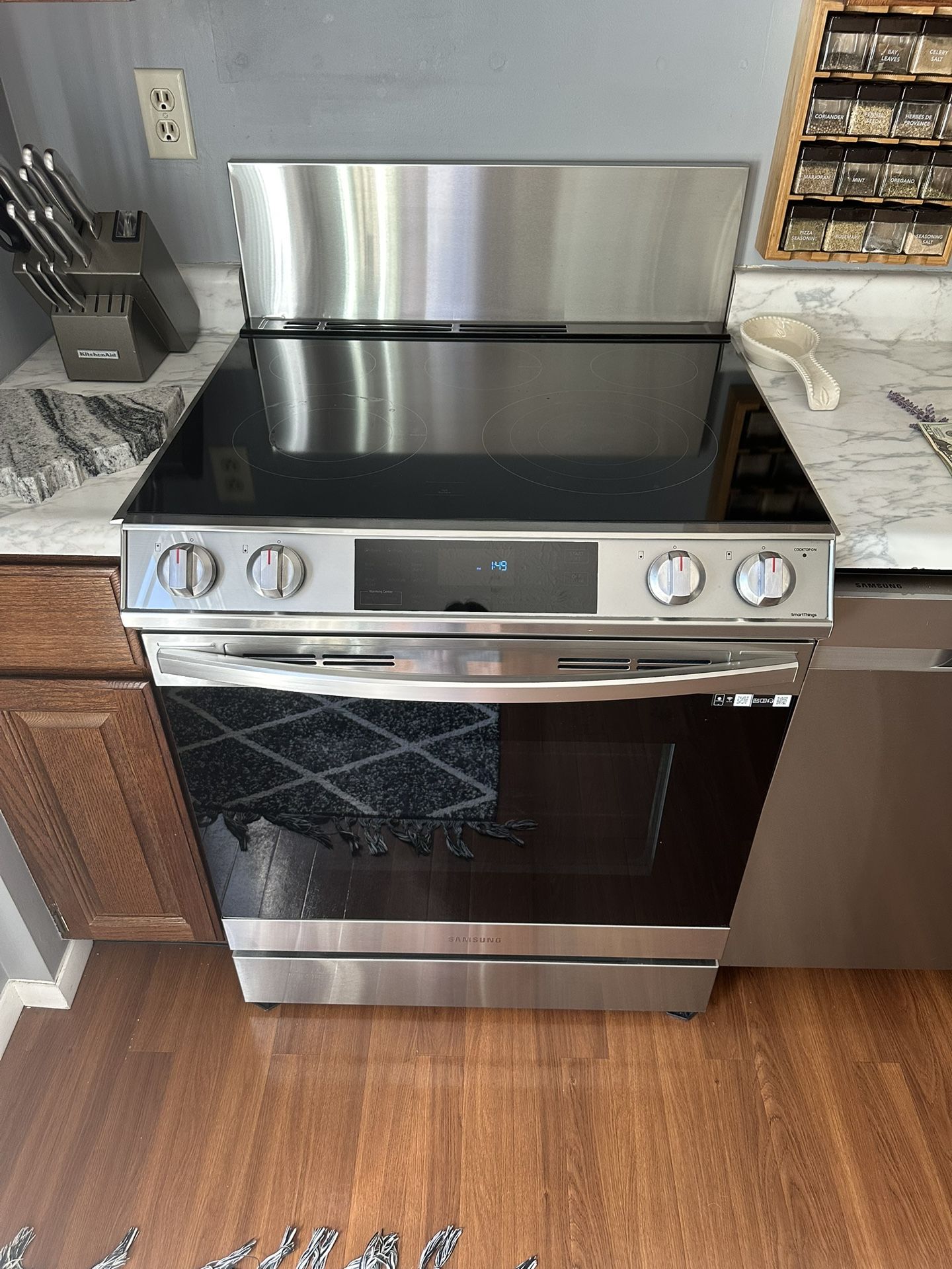 Samsung 6.3 cu. ft. Smart Slide-in Electric Range with Air Fry