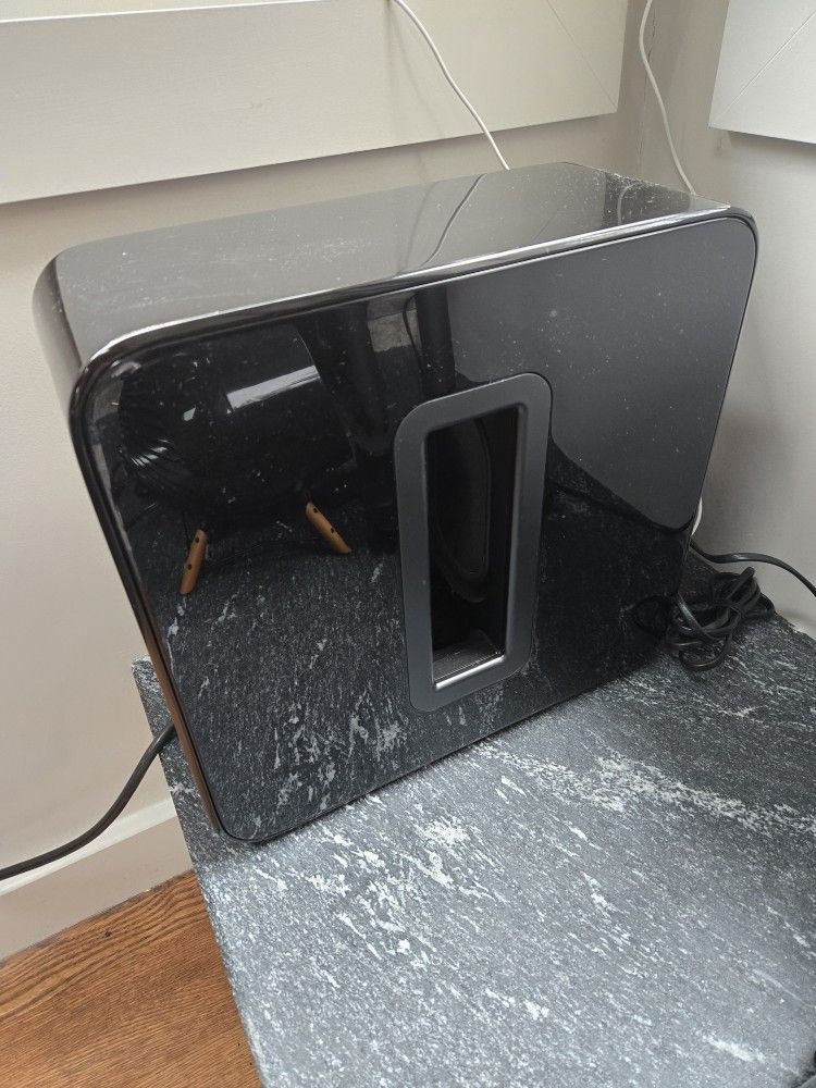Sonos sub Gloss black
