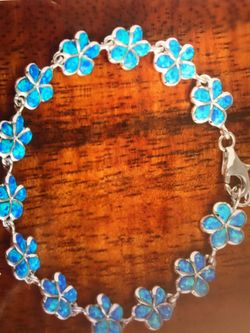 10mm silver opal plumeria bracelet