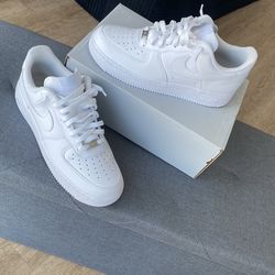 Air Force 1s Like New