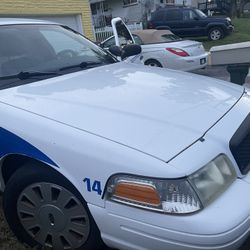 2010 Ford Crown Victoria K9 Police Interceptor 