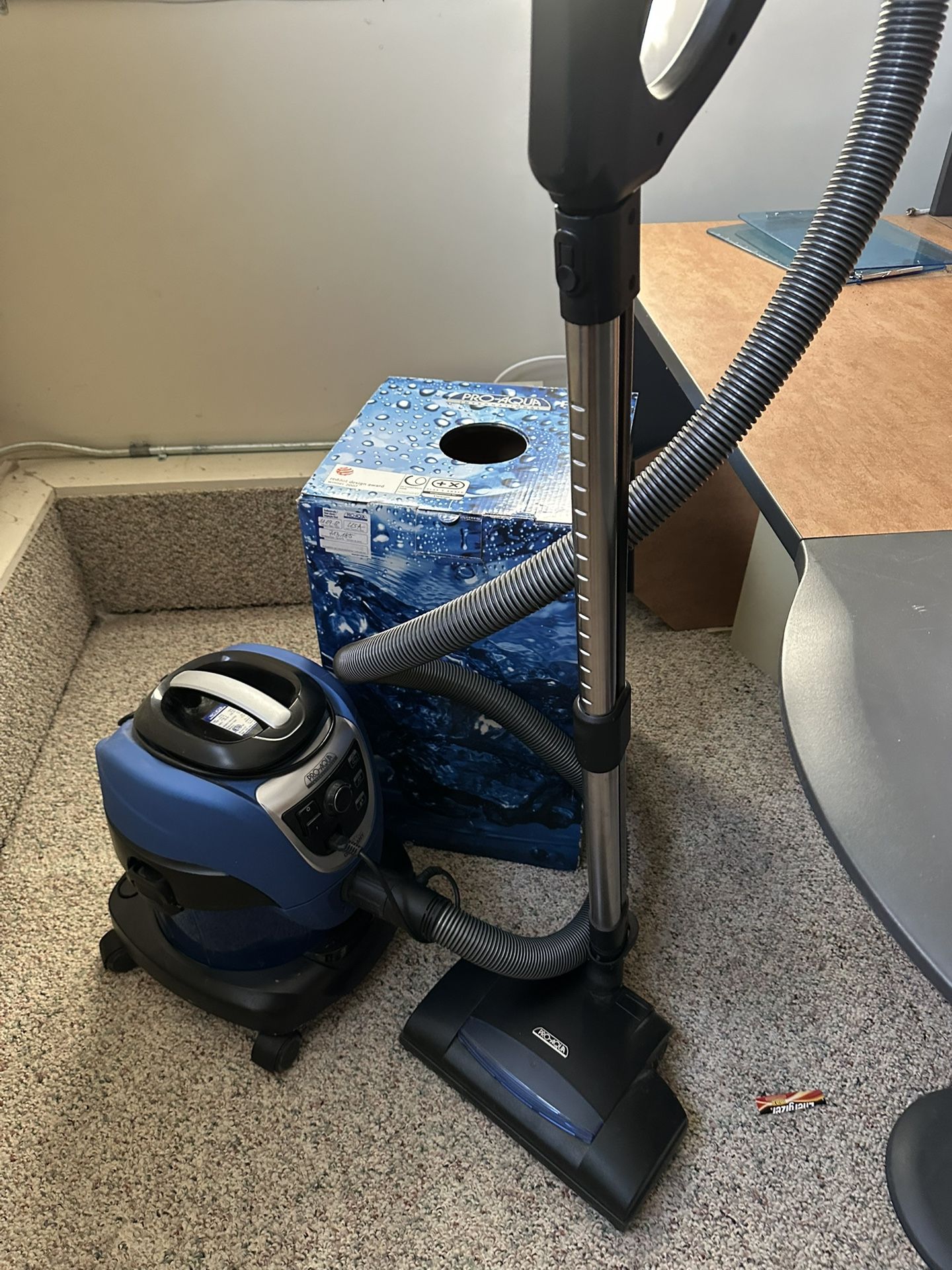 Pro-Aqua Vacuum & Air Purifier
