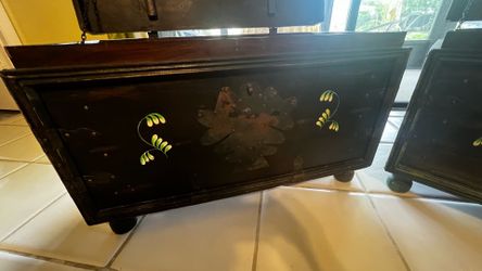 2 chest vintage antic