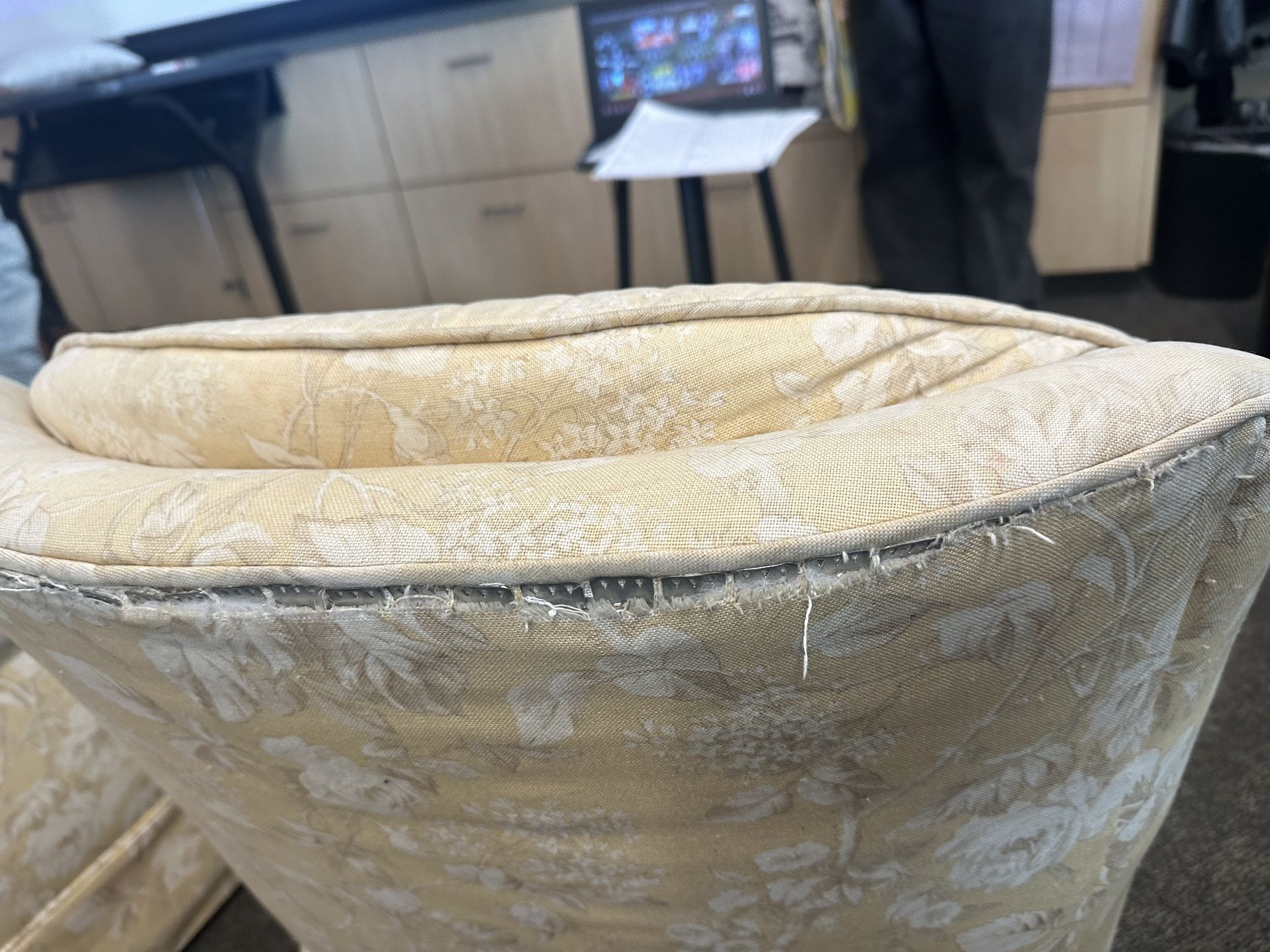 Free Sofas Pick Up ASAP for Sale in Corona, CA OfferUp