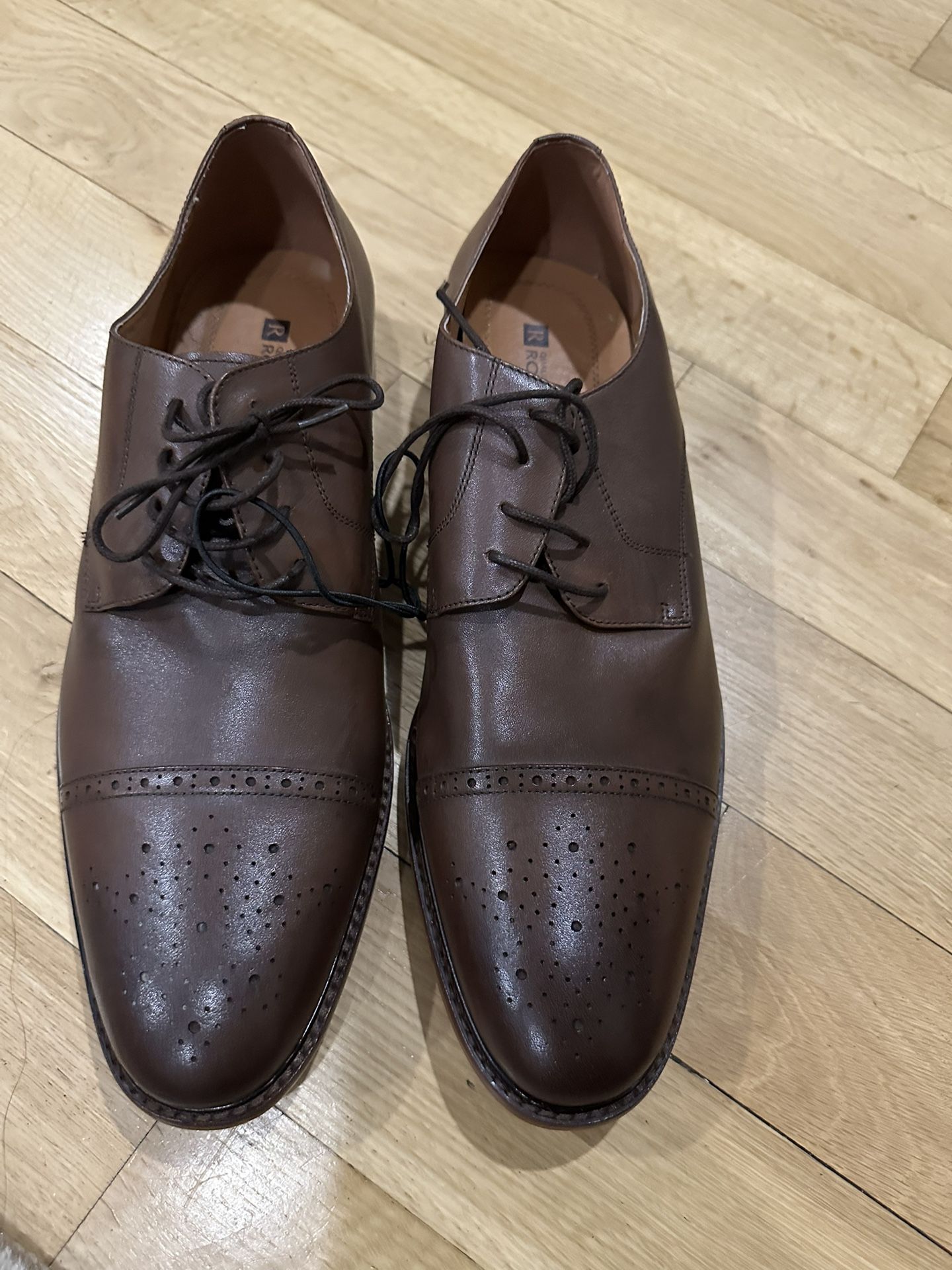 Men Brown Dressy Shoes Size 11