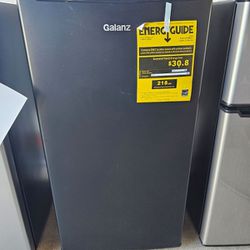 galanz 3.3cu.ft single door mini fridge 