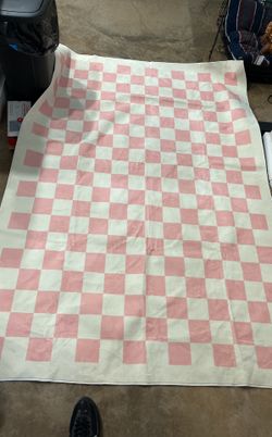 Funky checkered printed rug 