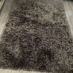 Alfombra Color Café Size 5x7 Buenas Condiciones