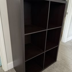 Storage cubby