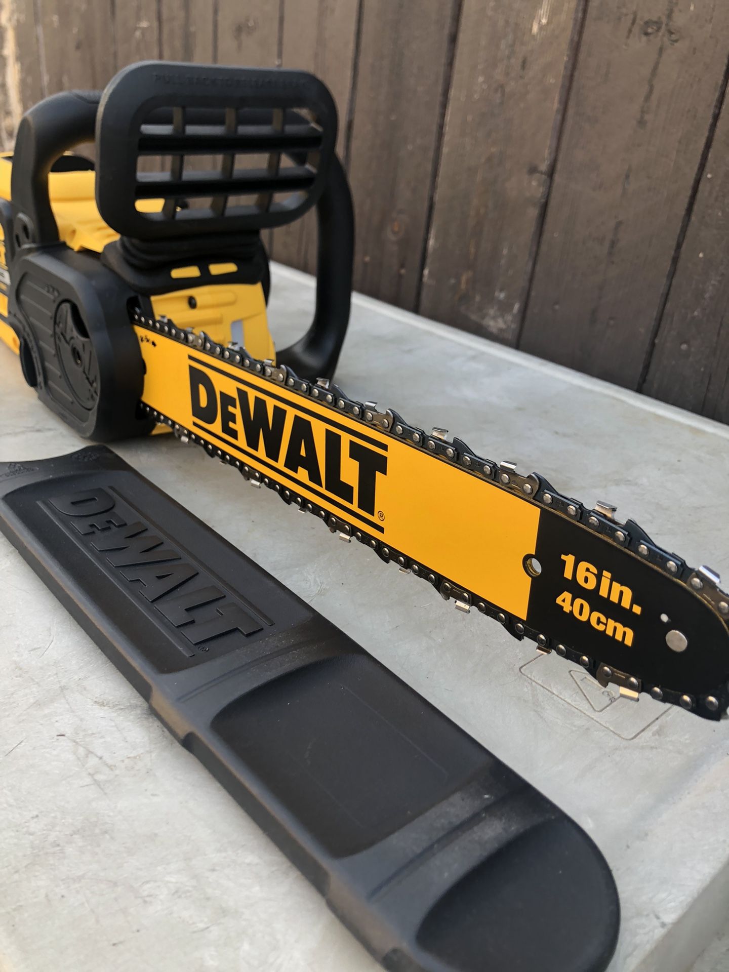 DeWalt 60V MAX DCCS670B 16 in. 60 V Battery Chainsaw Tool Only