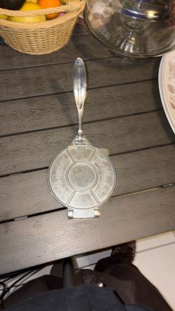 Tortilla press