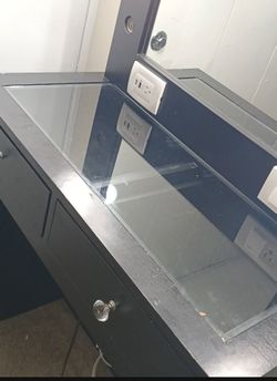 Vanity With Outlets