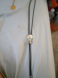 Bolo tie