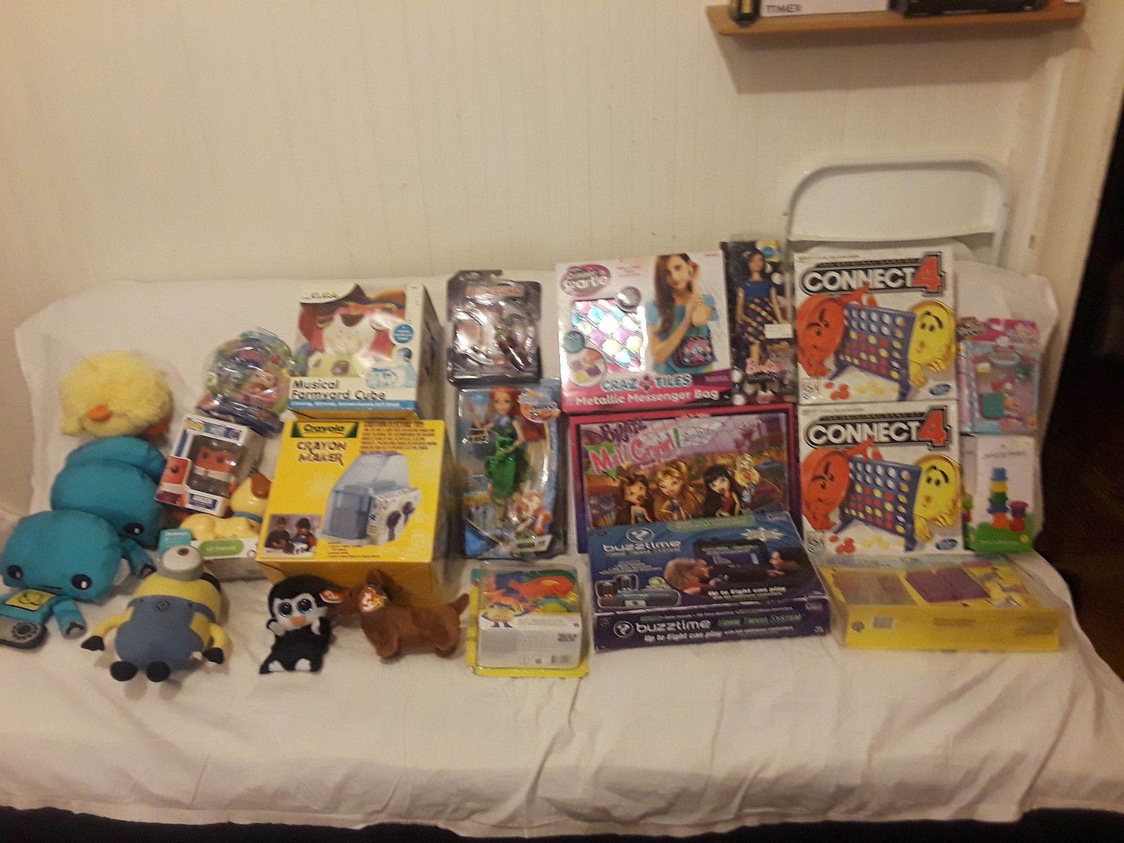 TOYS/GAMES/HOBBY KITS/CRAFTS LOT OF 26